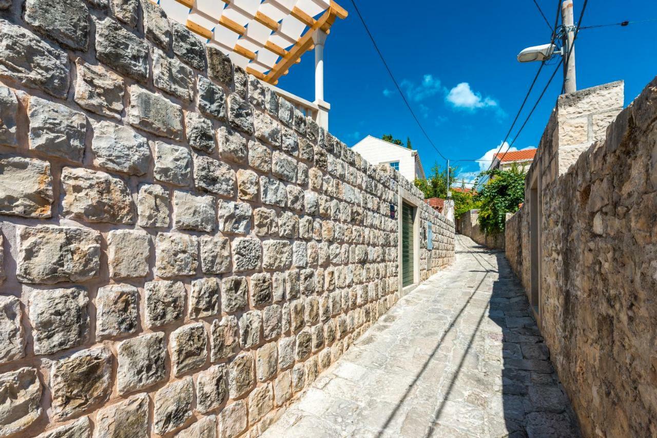 קאבטאט Apartments Villa Kulish מראה חיצוני תמונה