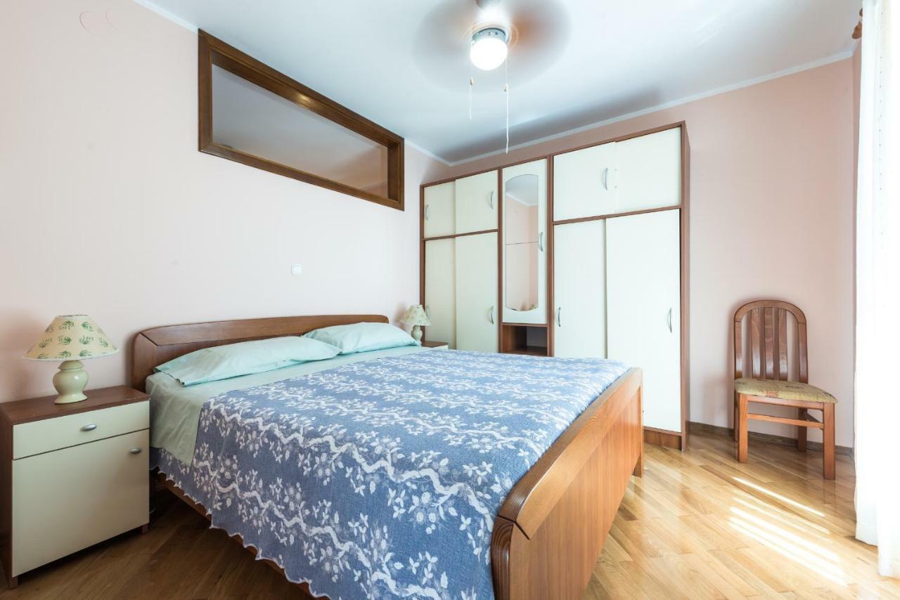 קאבטאט Apartments Villa Kulish מראה חיצוני תמונה