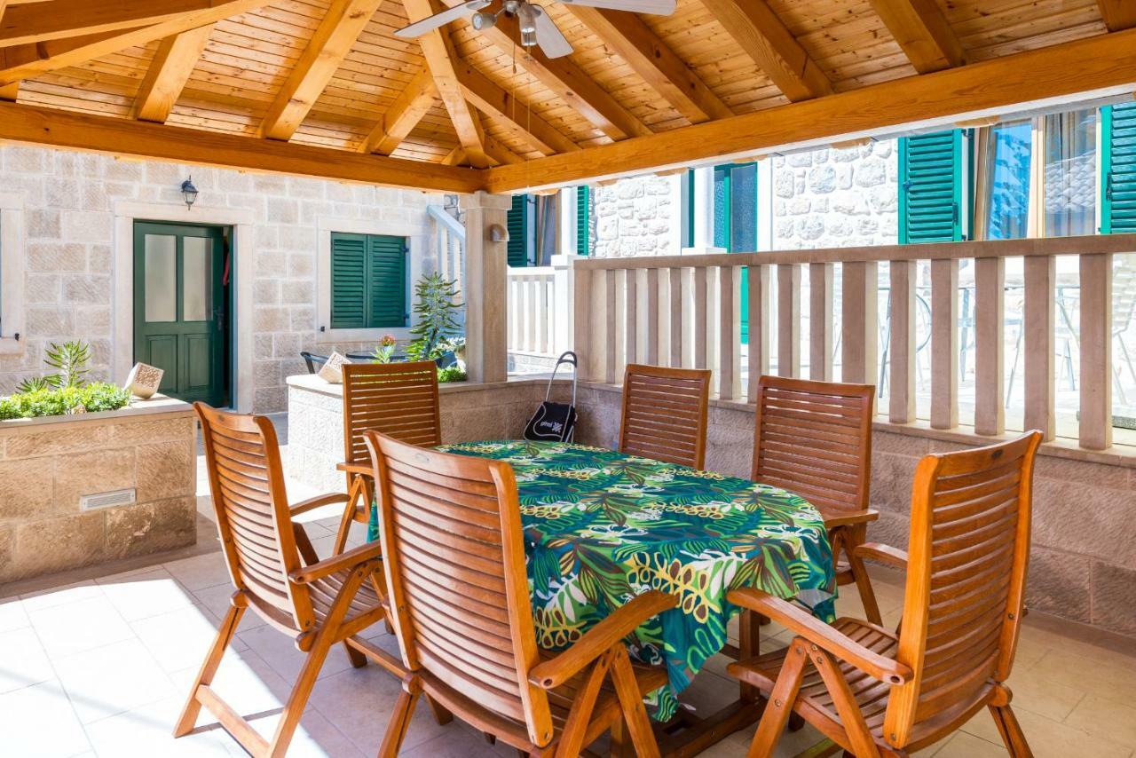 קאבטאט Apartments Villa Kulish מראה חיצוני תמונה