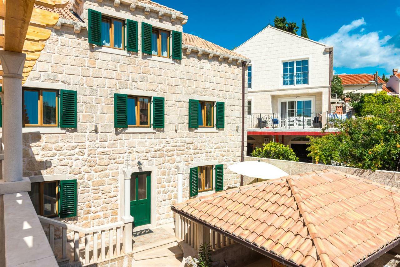 קאבטאט Apartments Villa Kulish מראה חיצוני תמונה