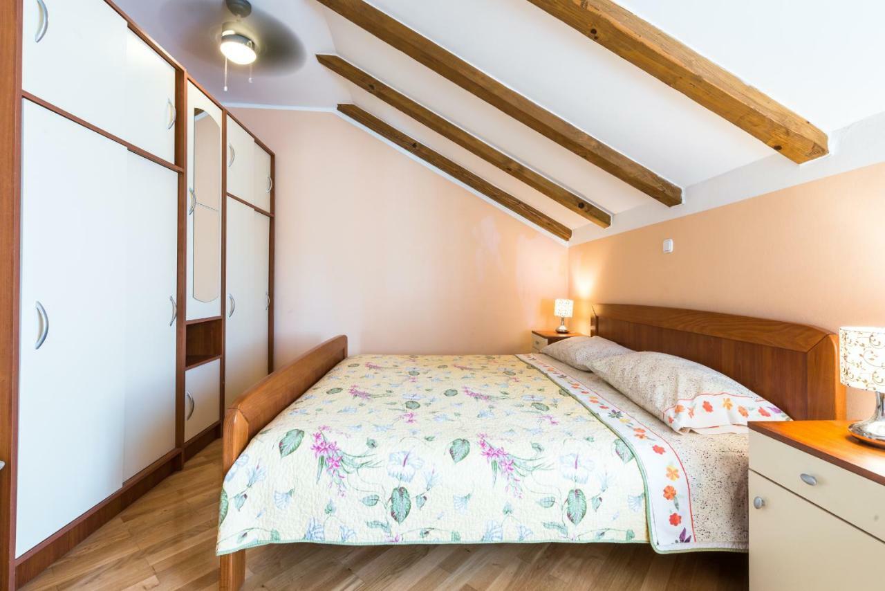 קאבטאט Apartments Villa Kulish מראה חיצוני תמונה